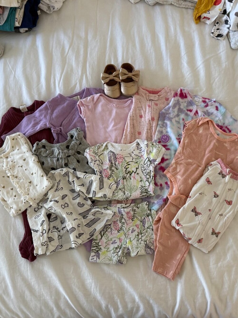 0-3 M Baby Girl Bundle (PACT, Maisonette, Baby Gap, Monica + Andy, Kyte, etc)